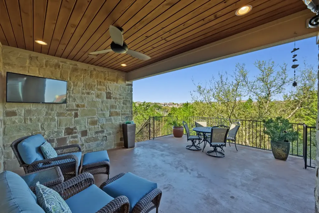 220 Tavish Trl, Lakeway