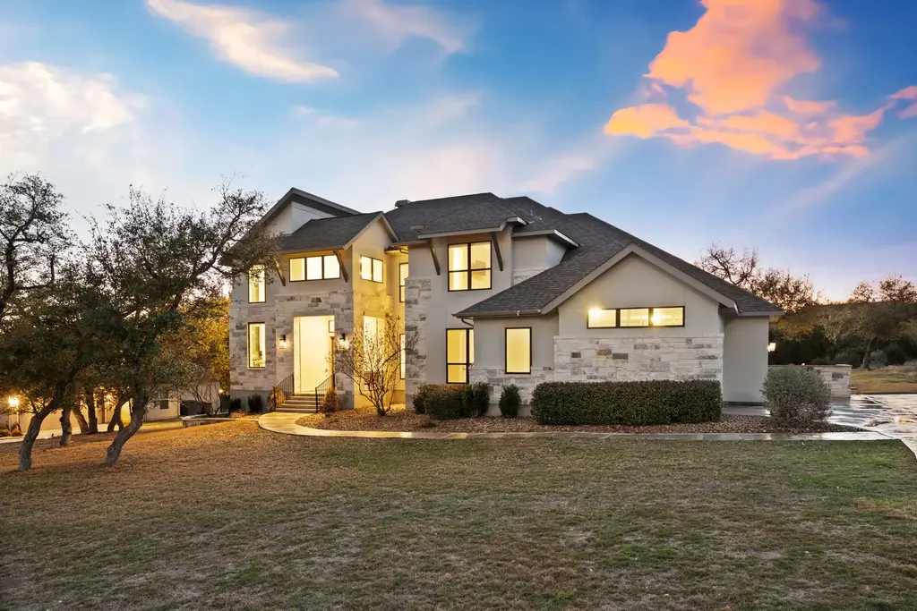 1647 Bussola, New Braunfels