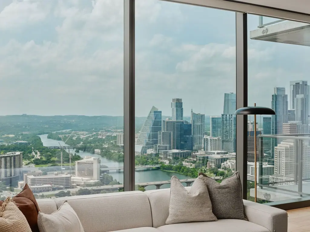 44 East Ave 4201, Austin