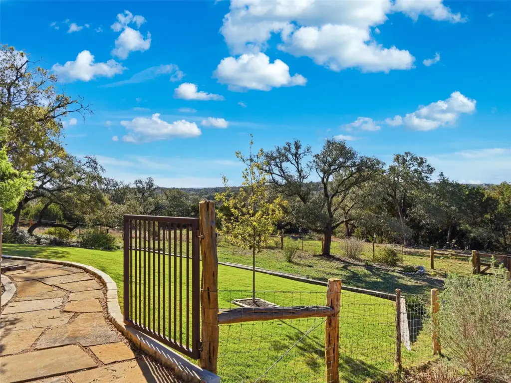 1548 White River Rd, Canyon Lake