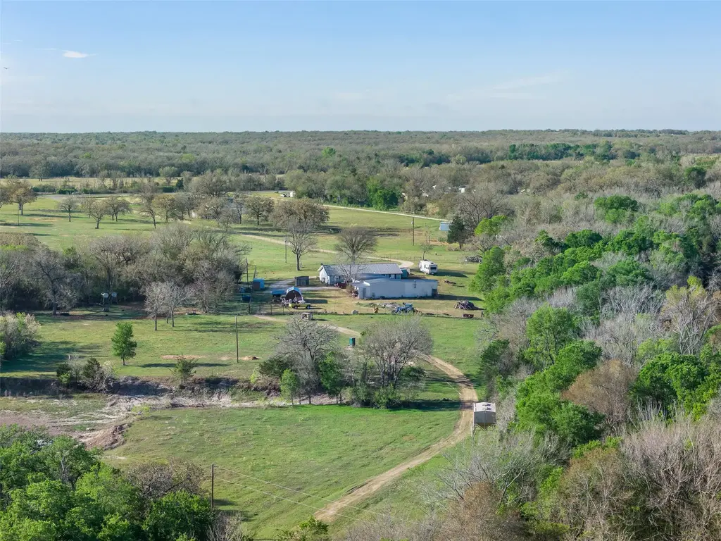 2313 E Us Highway 79, Rockdale