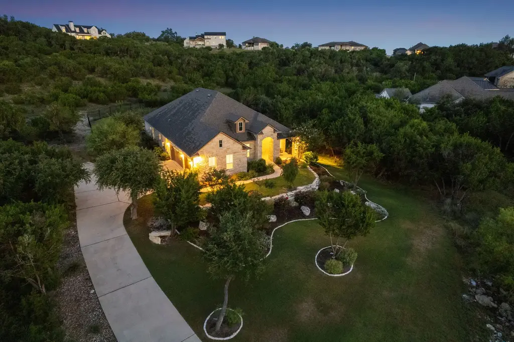 377 Bristlecone Dr, Driftwood