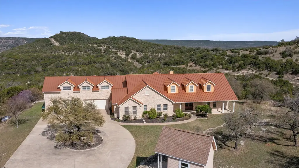 25003 Montana Creek Xing, Marble Falls