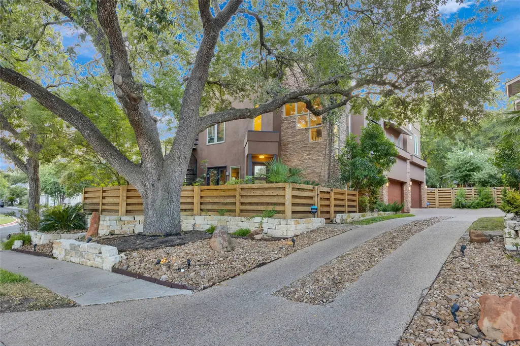 2504 Kinney Rd A, Austin