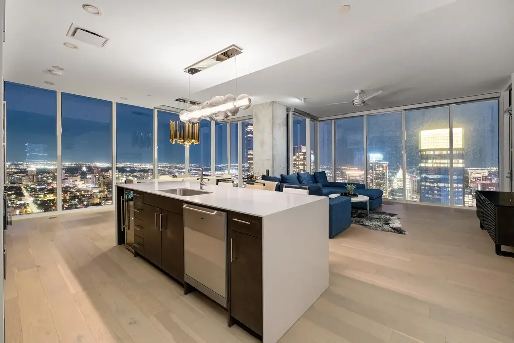 301 West Ave 5302, Austin