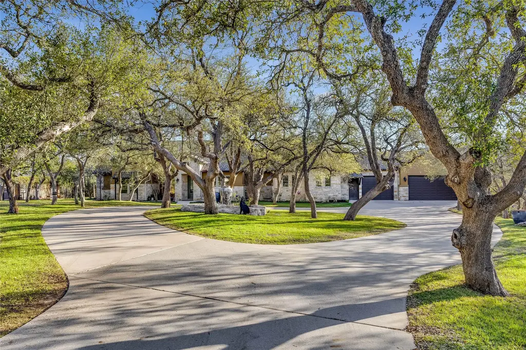 335 Beulah Ln, Dripping Springs
