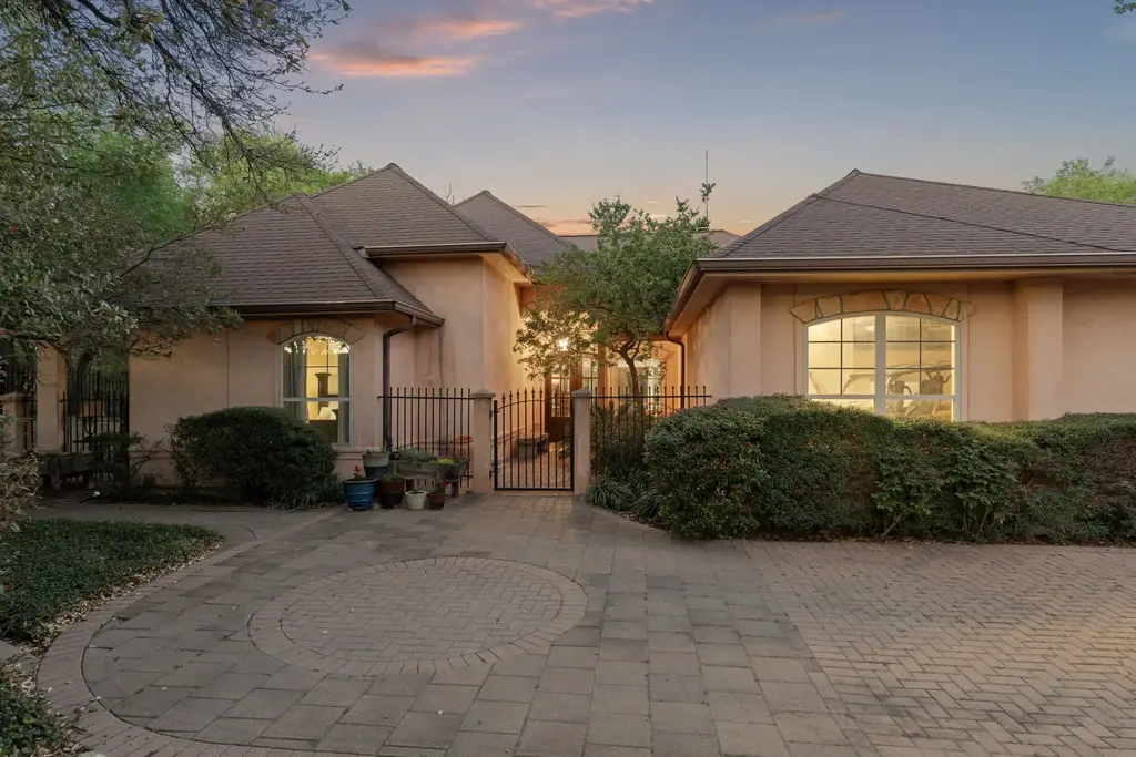 200 Red Bird Ln, Kingsbury