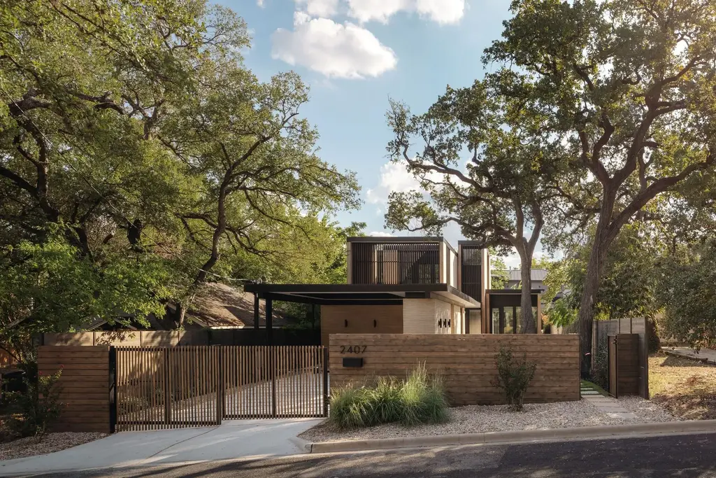 2407 W 10th St, Austin