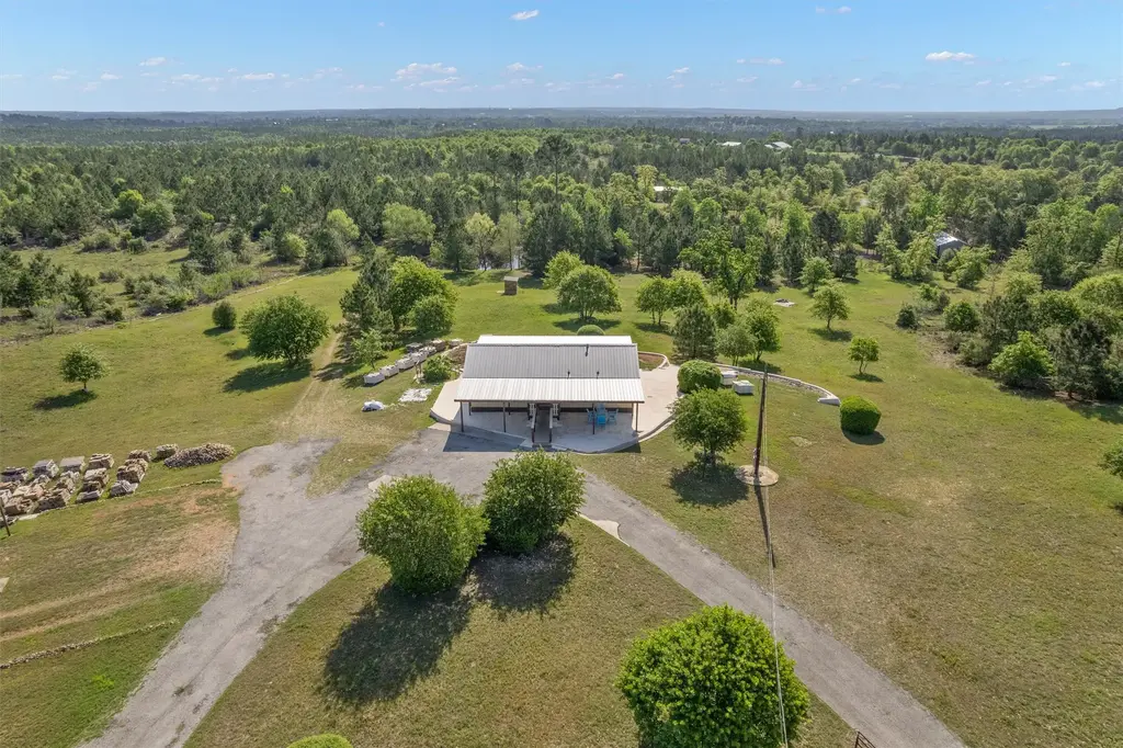 459 Mcallister Rd, Bastrop