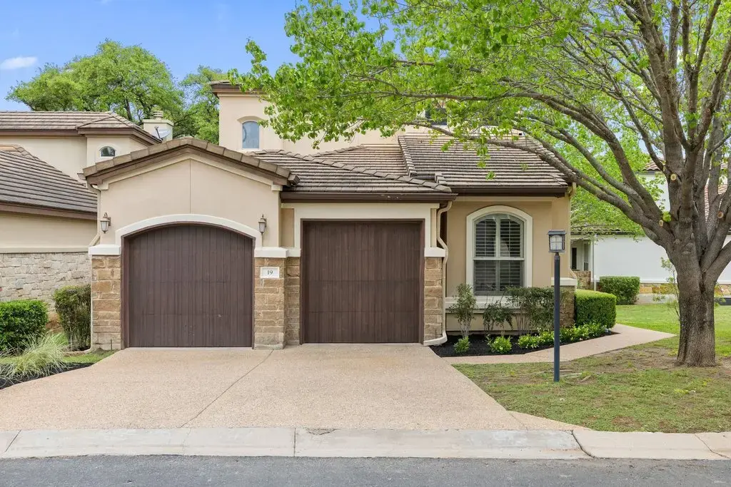 19 Chandon Ln, Lakeway
