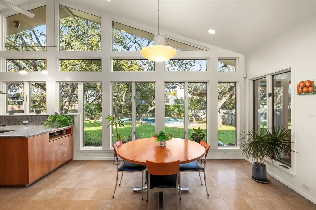 5300 Valburn Cir, Austin