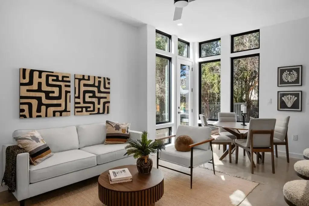 219 Lessin Lane 11, Austin