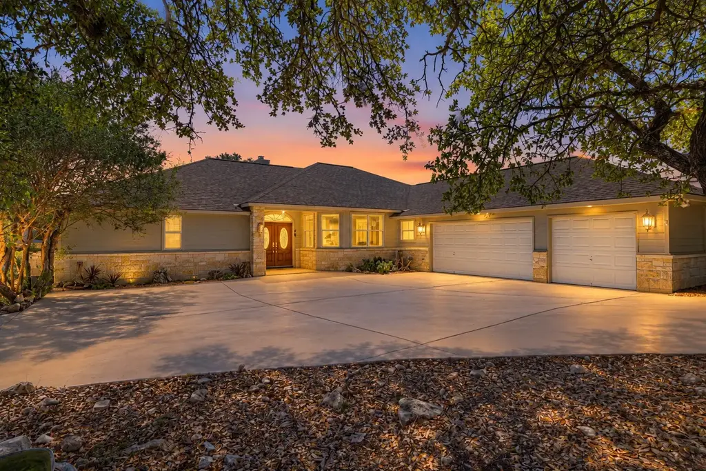 1000 Bamc Dr, Canyon Lake