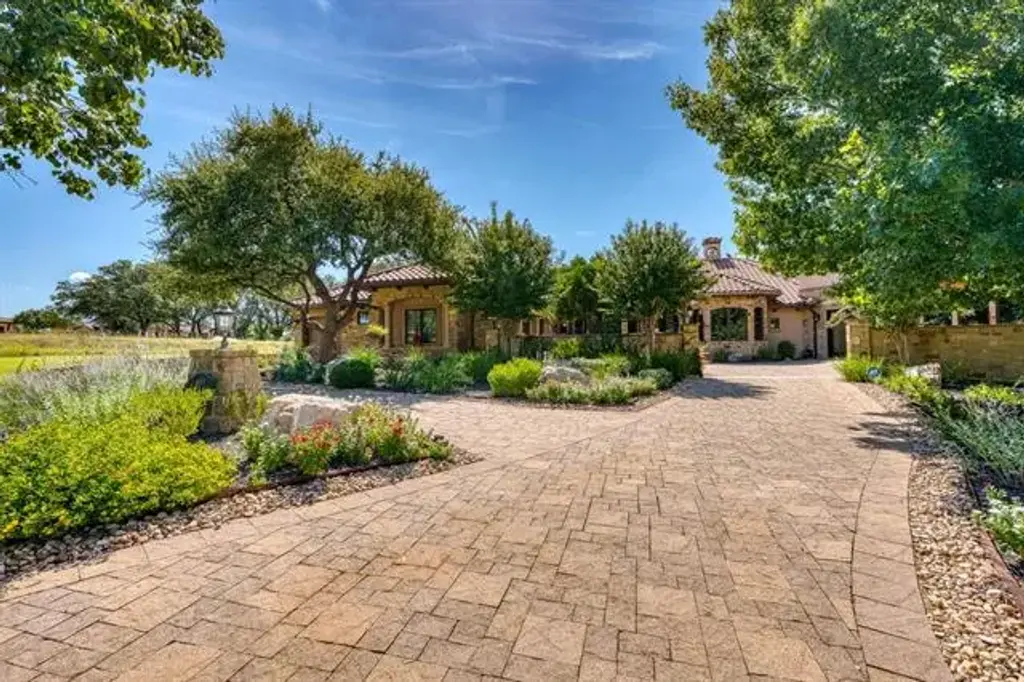 104 Orange Plume, Horseshoe Bay