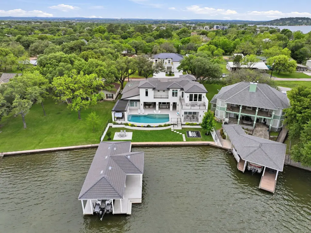 136 S Shorewood Dr, Granite Shoals