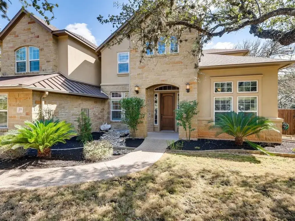 215 Reveille Rd, Austin
