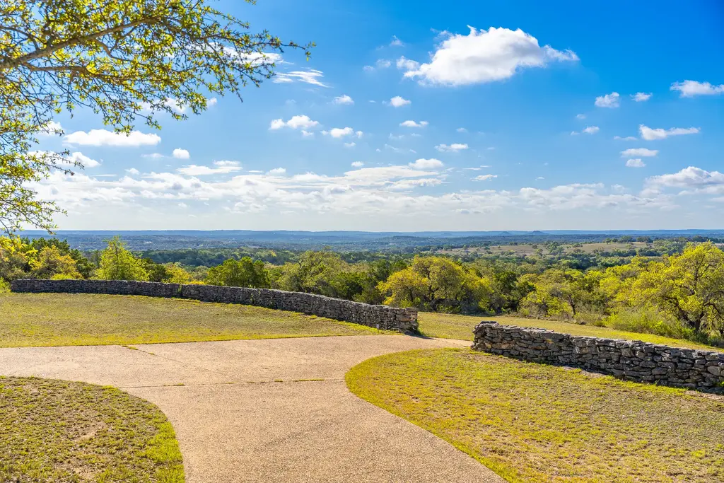 1100 Pump Station Rd, Wimberley