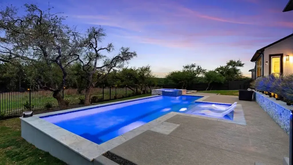 546 Bridge Water Loop, Dripping Springs