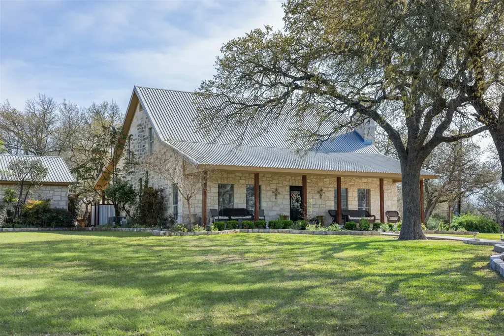 8901 County Road 108, Burnet