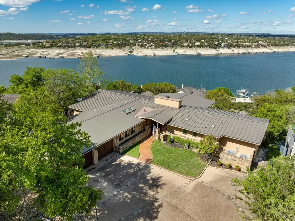 713 Mariner, Lakeway
