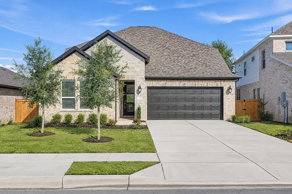 1212 Scenic Green Loop, Georgetown