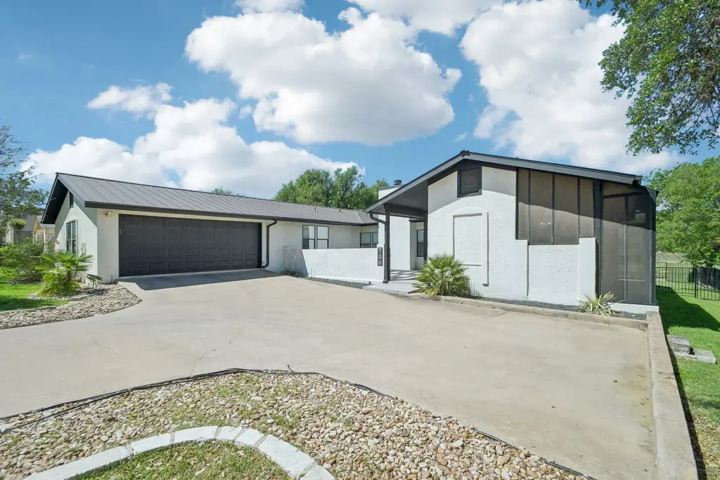 730 Vanguard St, Lakeway