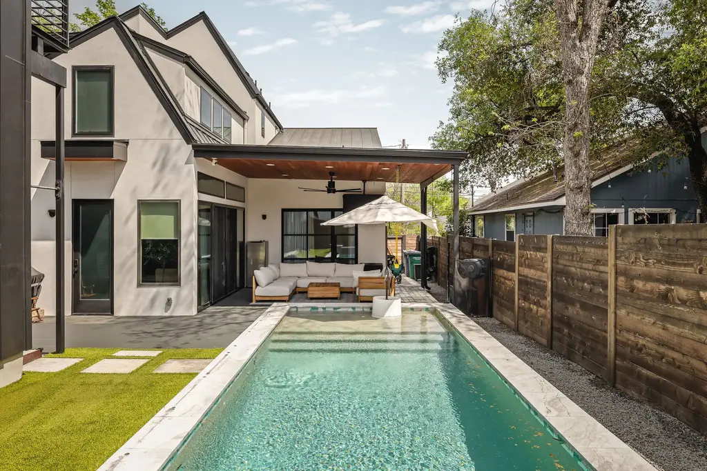 1804 Walnut Ave, Austin