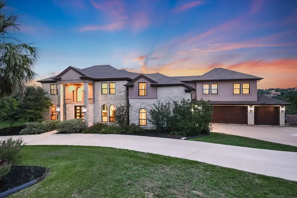 105 N Lowell Ln, Austin