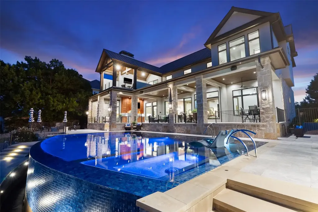 106 Diamond Hill Dr, Horseshoe Bay