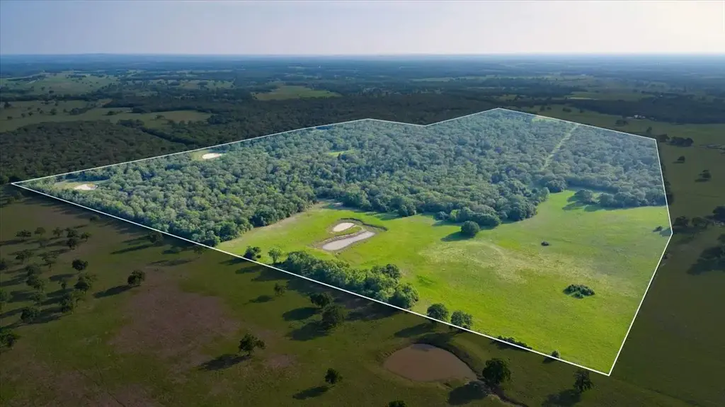 2095 County Road 442, Thrall