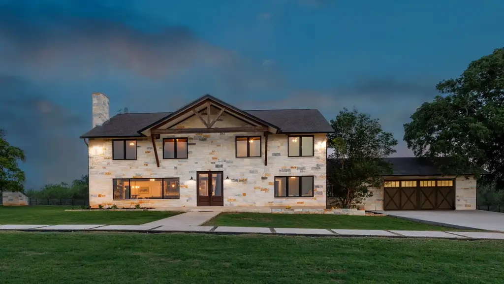 187 N Cedar Creek Dr, Cedar Creek