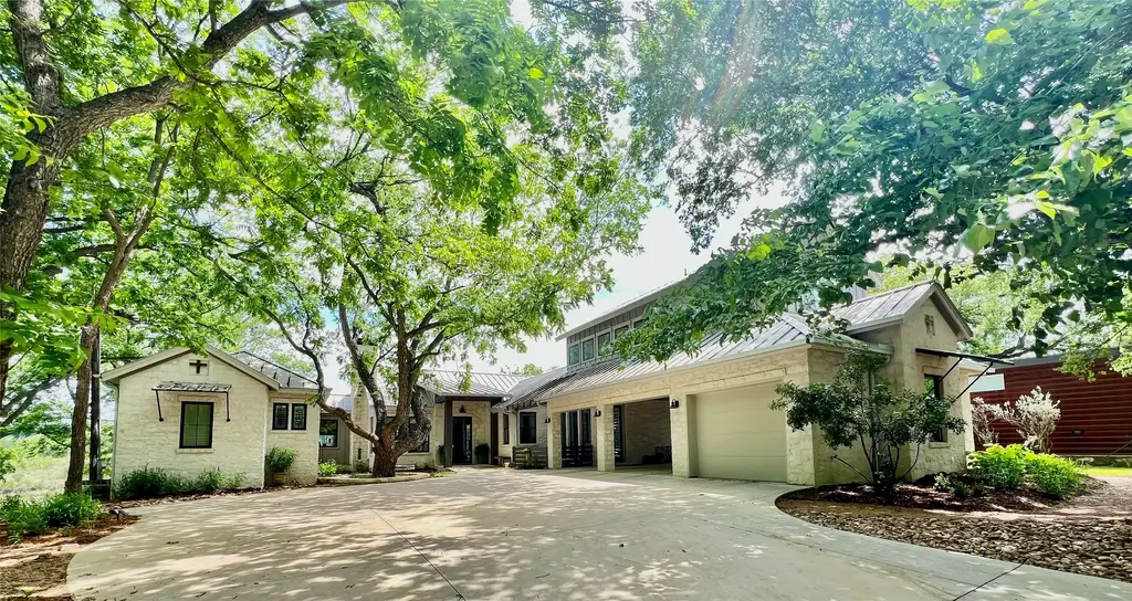 2908 Flite Acres Rd, Wimberley