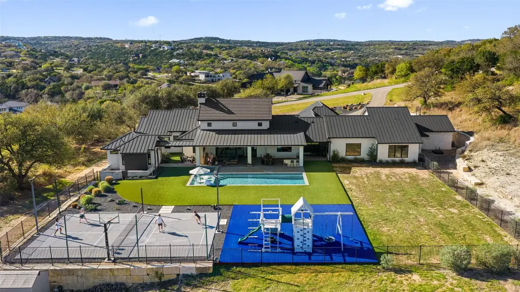 19409 Sean Avery Path, Spicewood