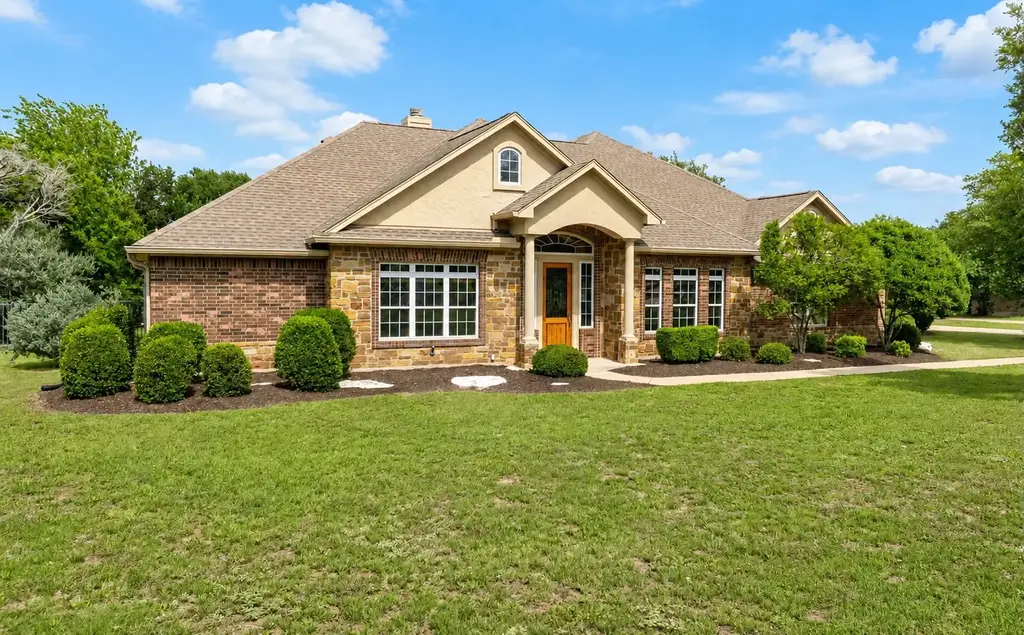 175 Whitney Woods Cir, Georgetown