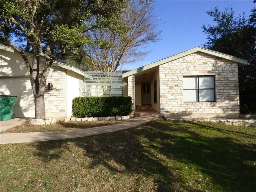 6107 La Mesa St, Lago Vista