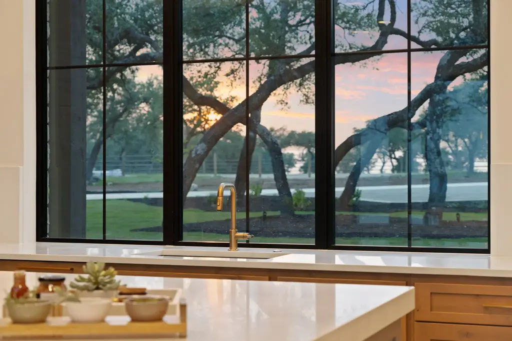 1149 Canyon Crossing View, Dripping Springs