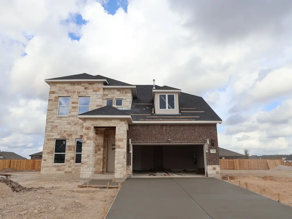 326 Callahan Loop, Buda