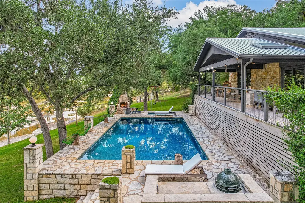 1121 Hidden Valley Rd, Wimberley