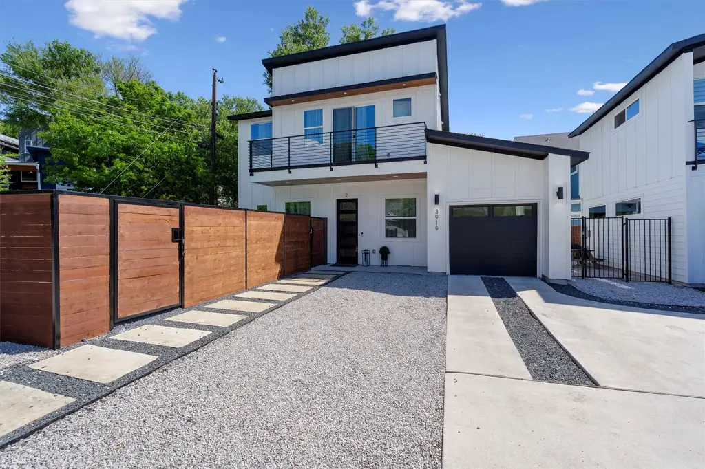 3919 E 16th St 2, Austin