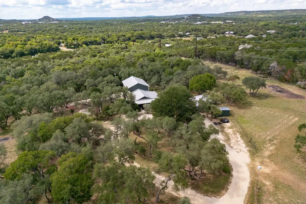 1100 Chapparal Dr, Wimberley