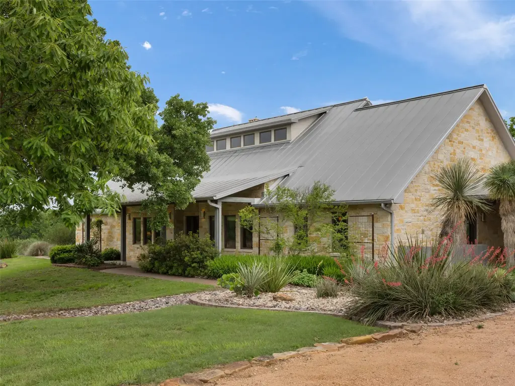 1163 Big Bend Ln, Fredericksburg