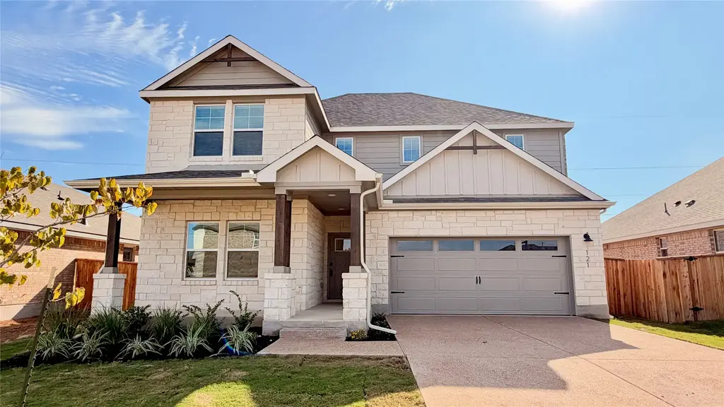 121 Antioch Colony Dr, Buda