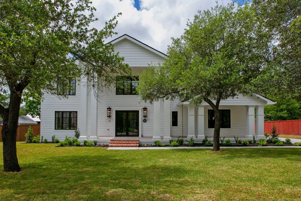 308 Pershing Ave, College Station