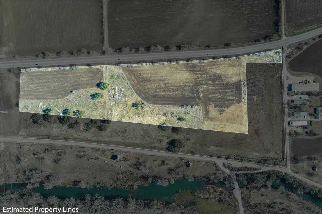 600 Nw River Rd, Martindale