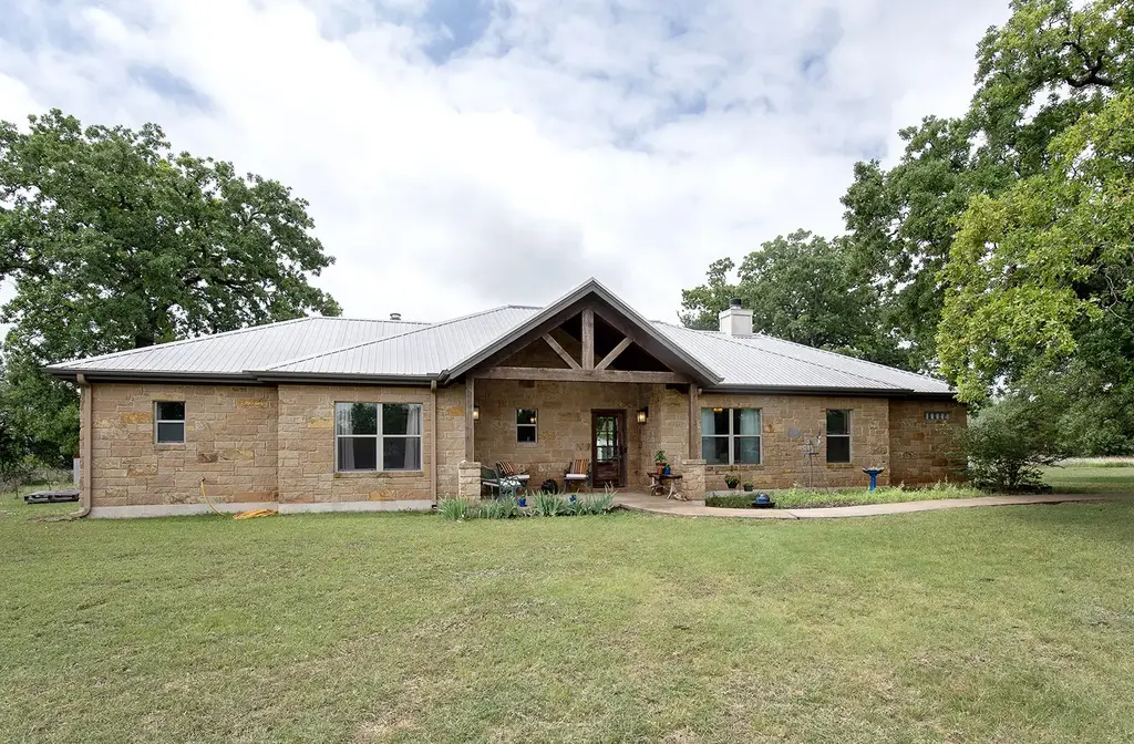 7075 Rr 1869 1869, Liberty Hill