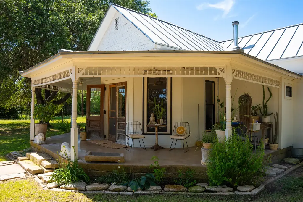 1294 Crabapple Rd, Blanco