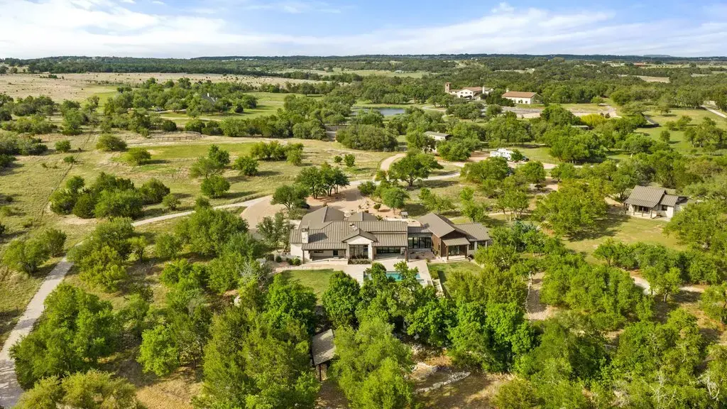 2560 Bell Springs Rd, Dripping Springs