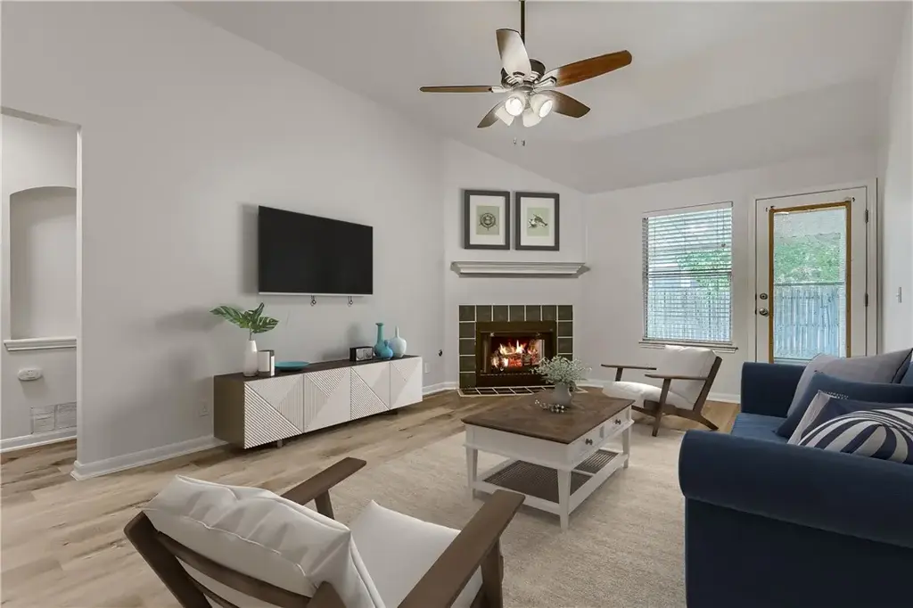 102 Osage Ct, Georgetown