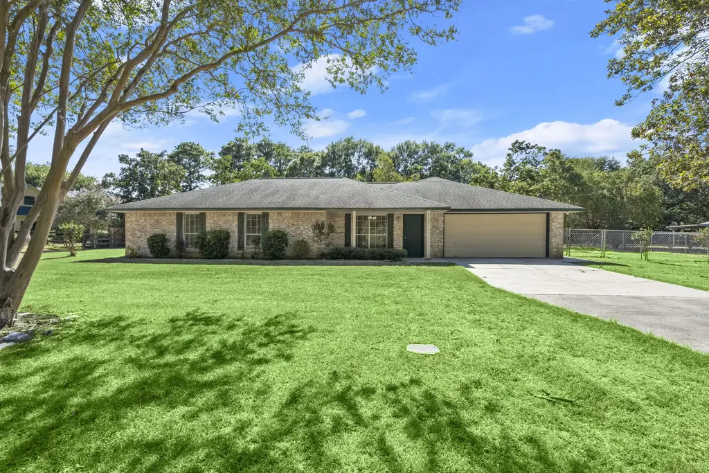 31707 Oak Xing, Magnolia