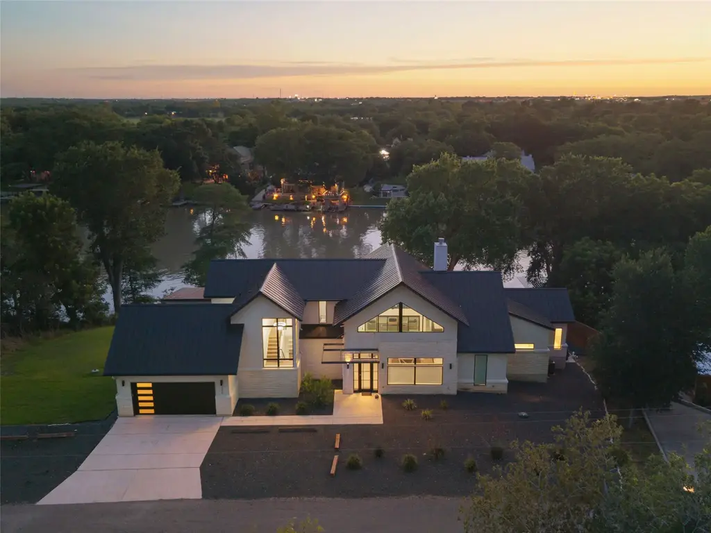 230 Turtle Ln, Seguin